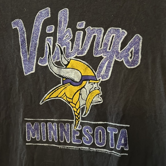 Girls MN Vikings t-shirt Size 10 - Picture 2 of 3